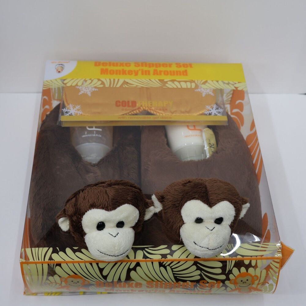 SpaLife/Spa Sister Deluxe Monkey Spa Gift Set – Plush Monkey Slippers + Bath 1Sz